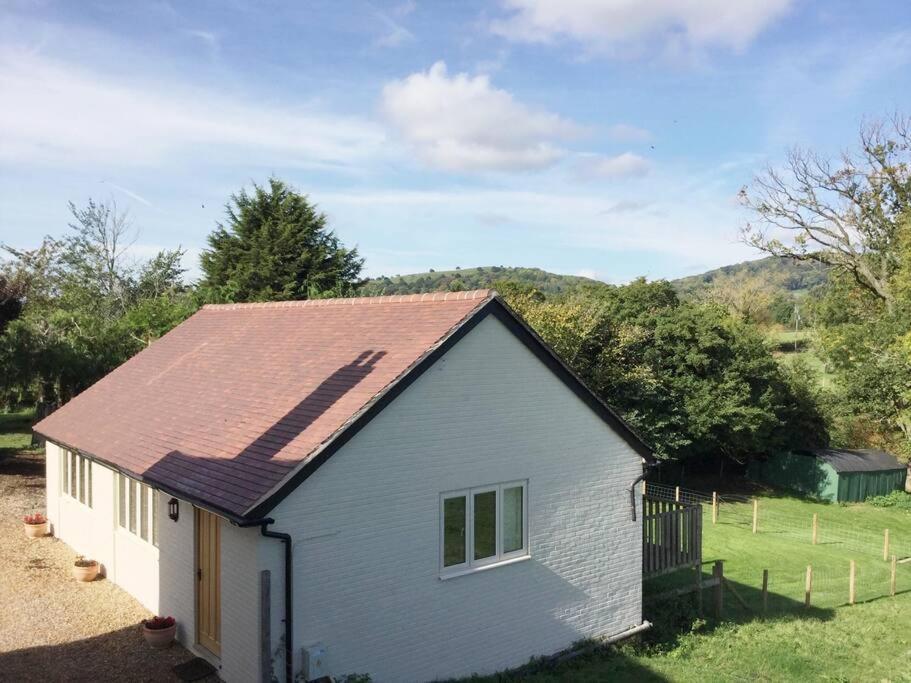 Little Gem At Foot Of Malvern Hills Great Malvern Esterno foto